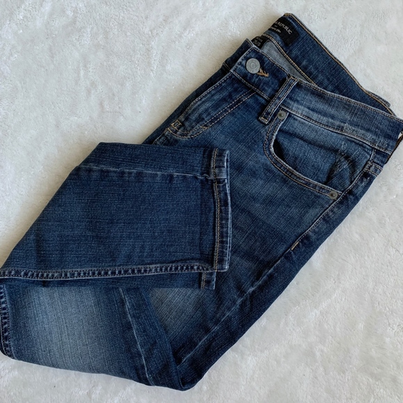 Banana Republic Medium Wash Girlfriend Jeans - Picture 4 of 7